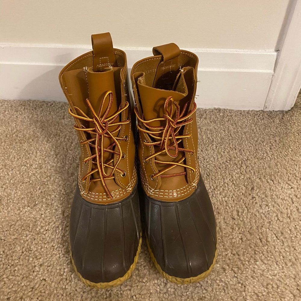 LL Bean 8in Thinsulate Bean Boots
